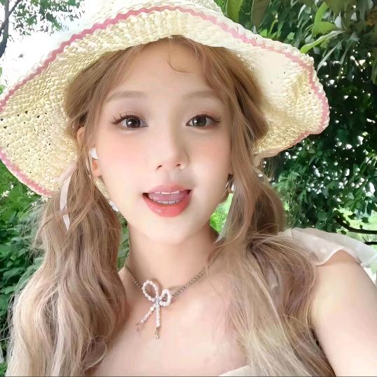 ʢ>🐽<ʡ