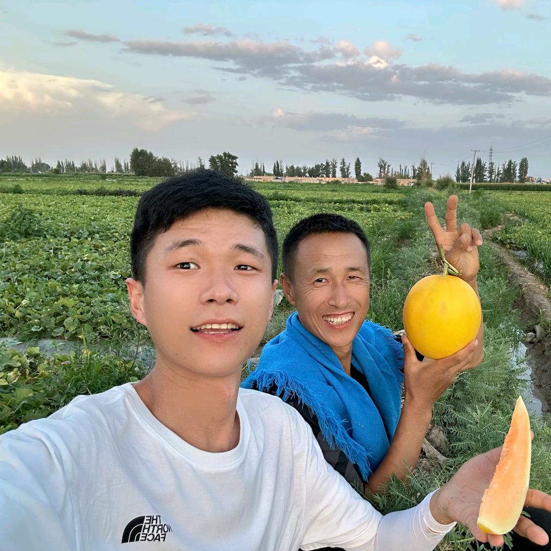 王鑫在家乡