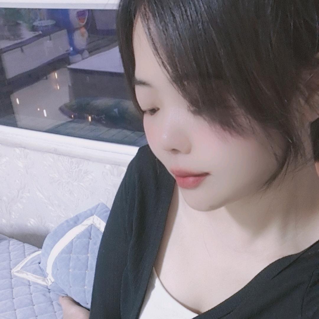 一口蛋黄苏.