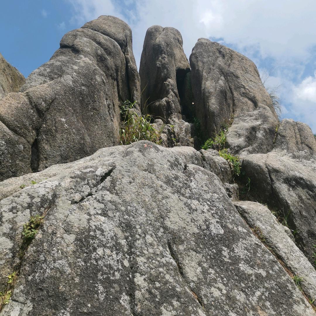 山峰.