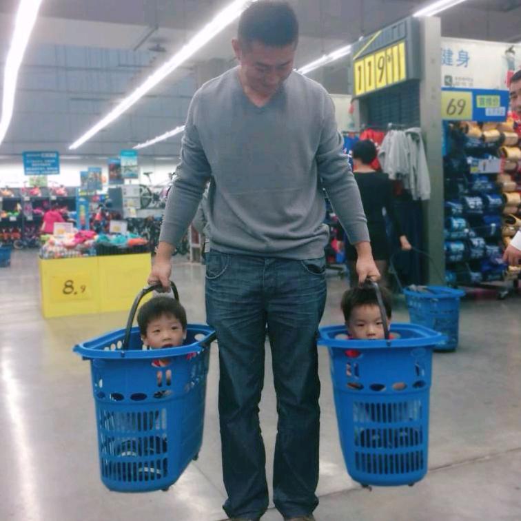 探哥探哥走（探小柒团队）