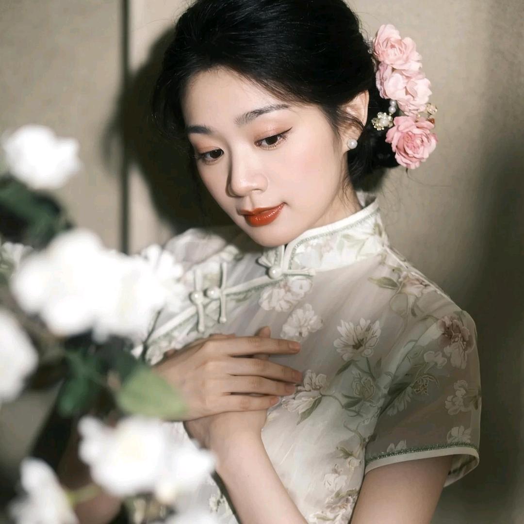 会骑摩托的兔子🐰