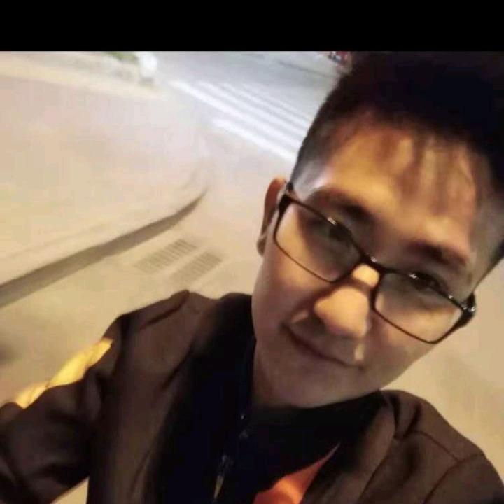 狗帝(小时候的外号)