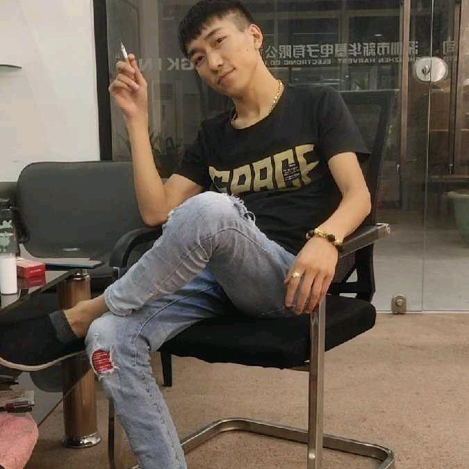 H  C（蓝牙音箱）