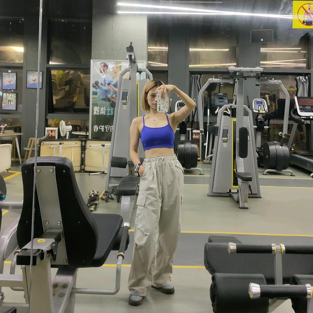 Likingfit24小时健身--周周