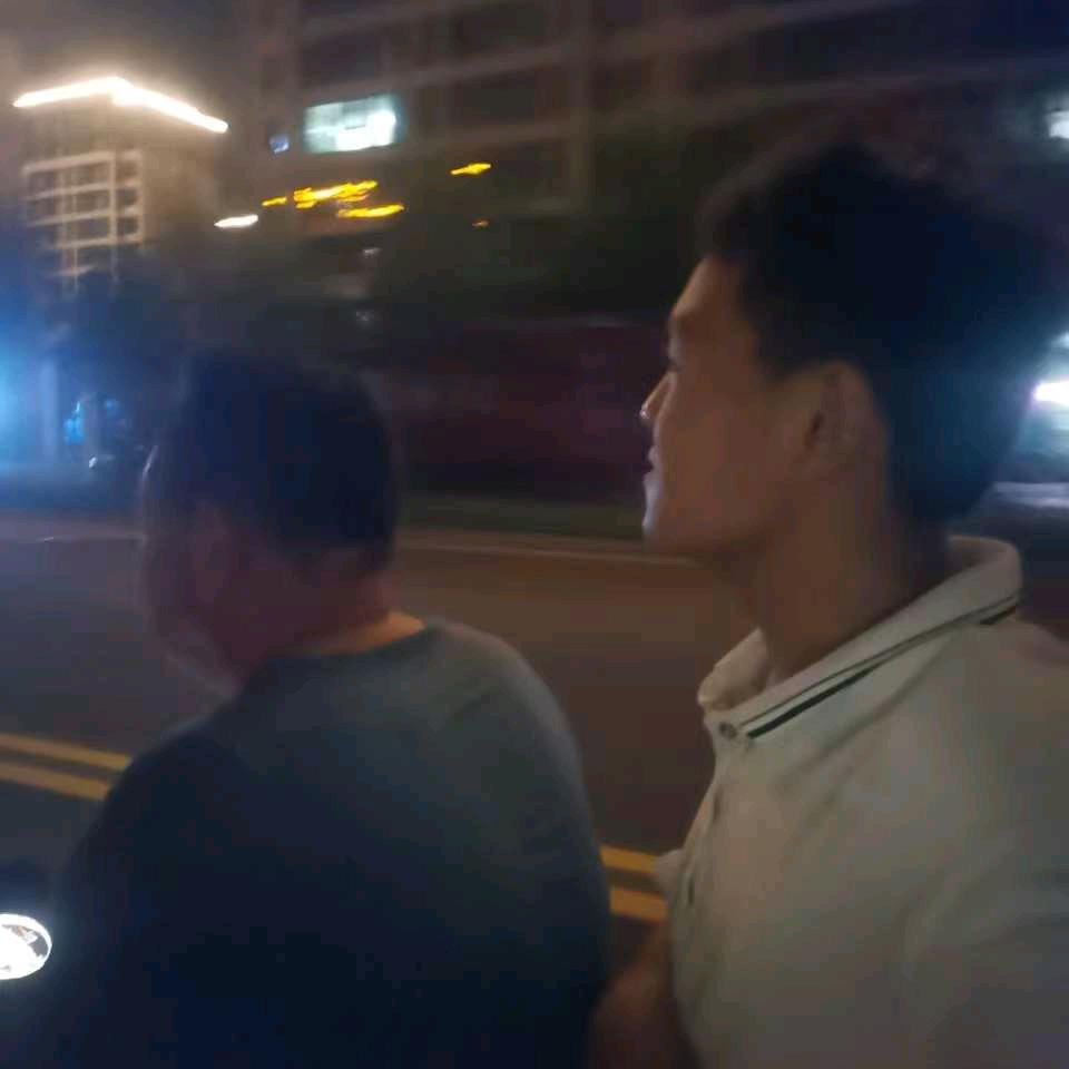 黃宏革