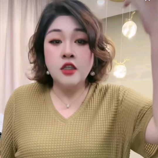 梅汀大码女装