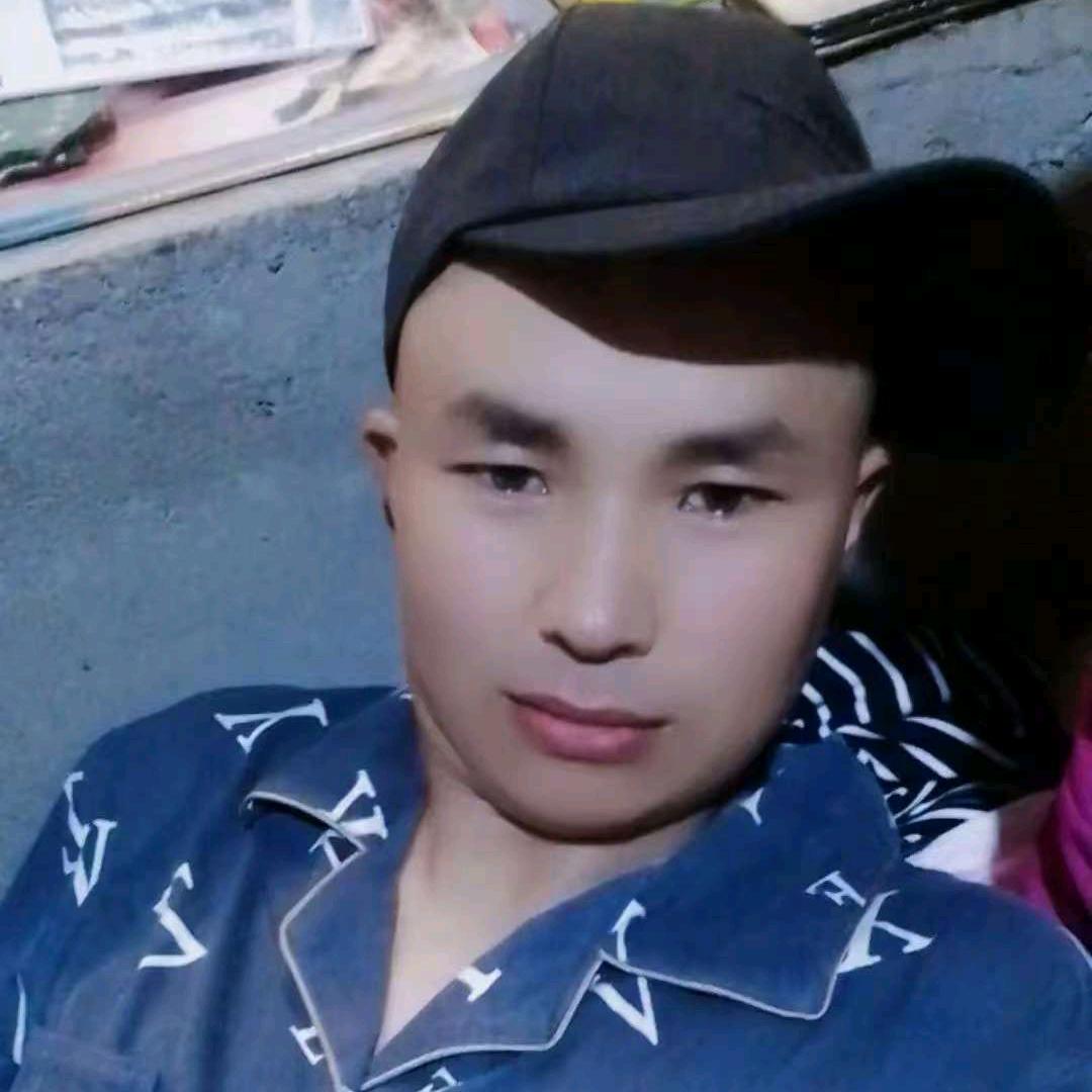 🍭🍭🍦🍦🍿🍿🎂🎂😎😎