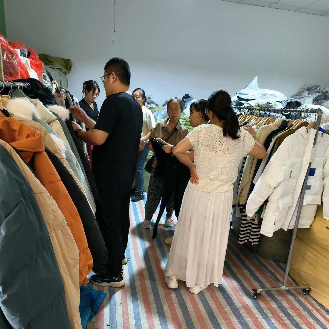 甘肃1-9服装仓储