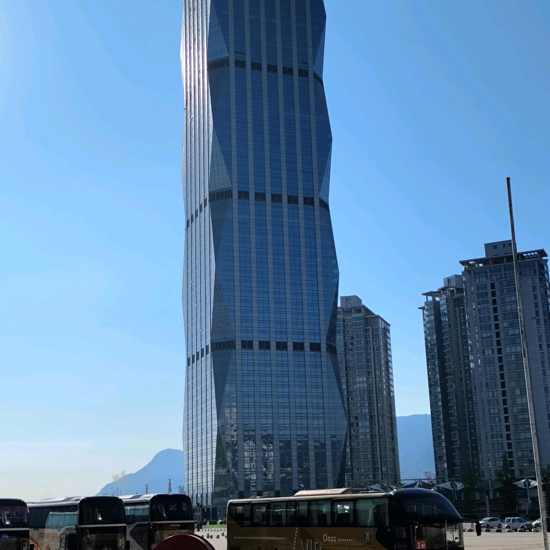 我是八五年去的，八六年的兵，