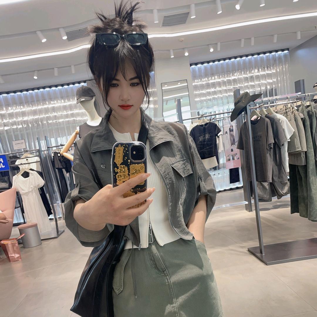 @毛妮