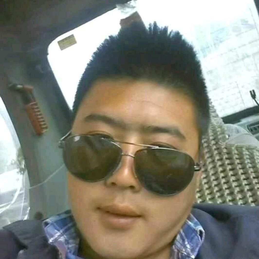 @辉