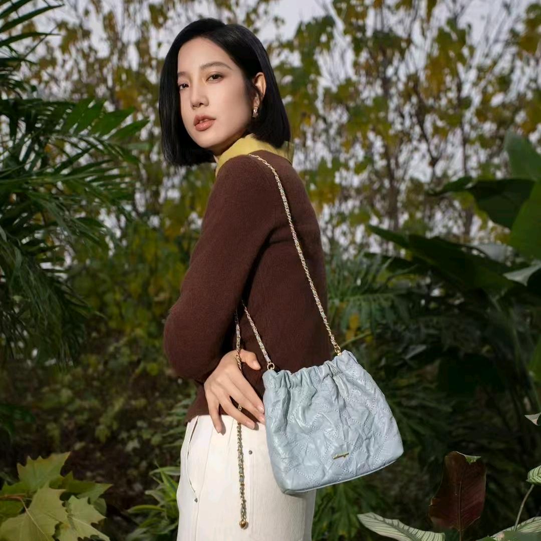 南京雨花万象天地食草堂专柜