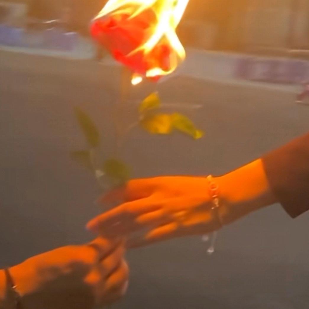 不是大马是小马啊