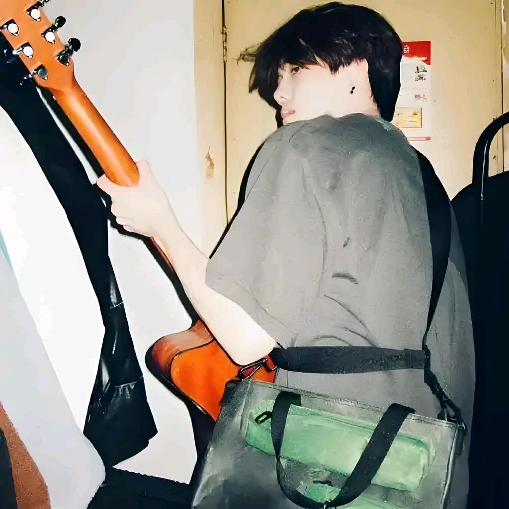 ✤