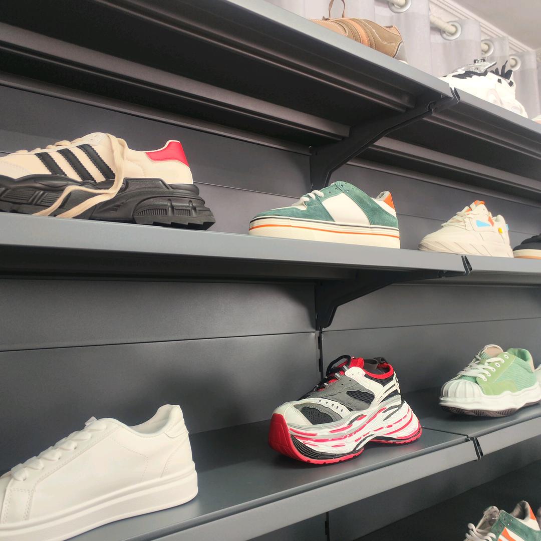浙江男鞋工厂店