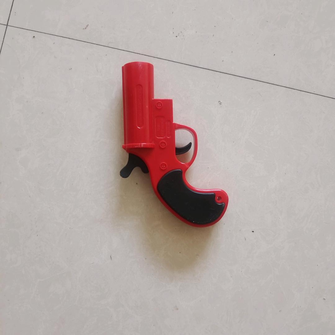 黄狗黑嘴 偷吃不改