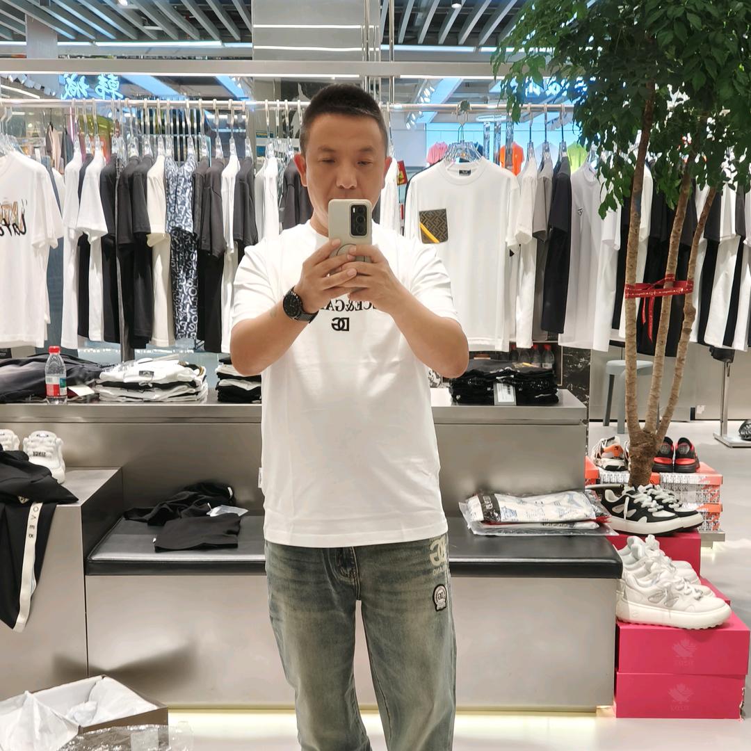 台州市路桥何建伟票务服务