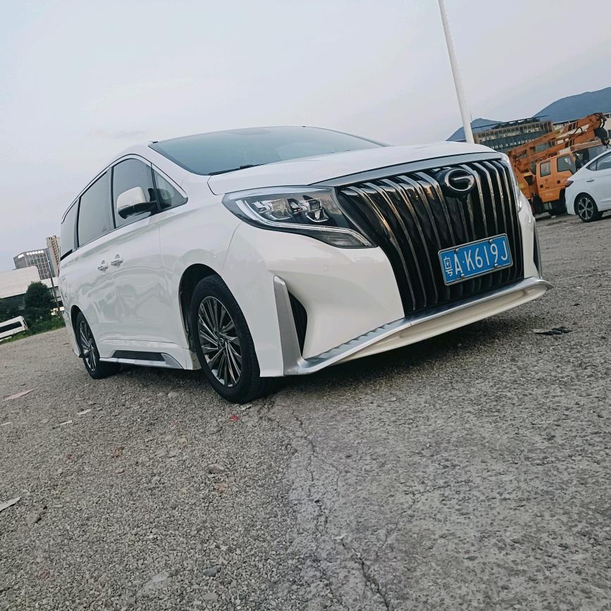 贵苗二手车    小杨