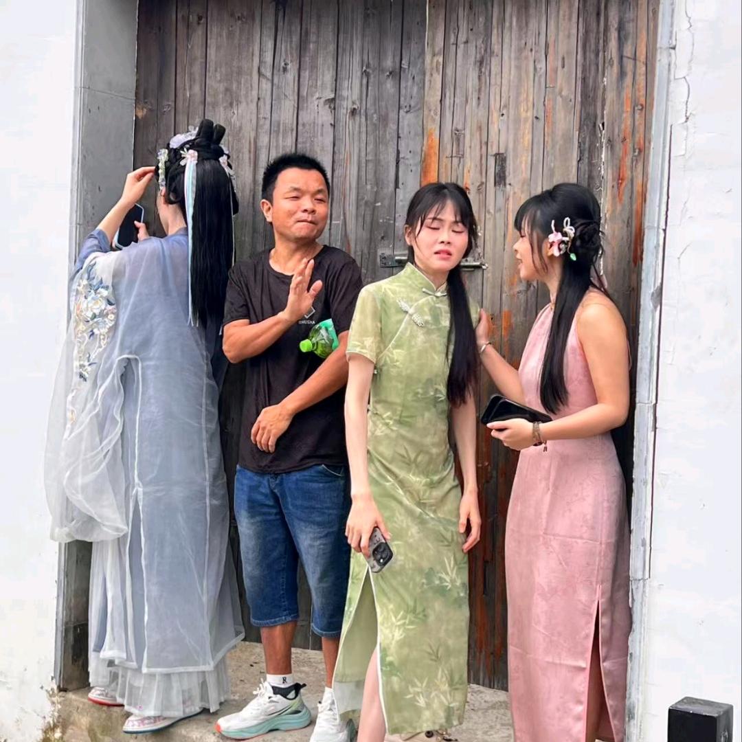亮哥哥