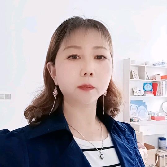 开心果🌹何🌹