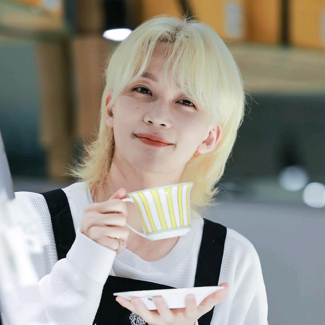 Jeong Han૮꒰˶ฅ́˘ฅ̀˶꒱ა