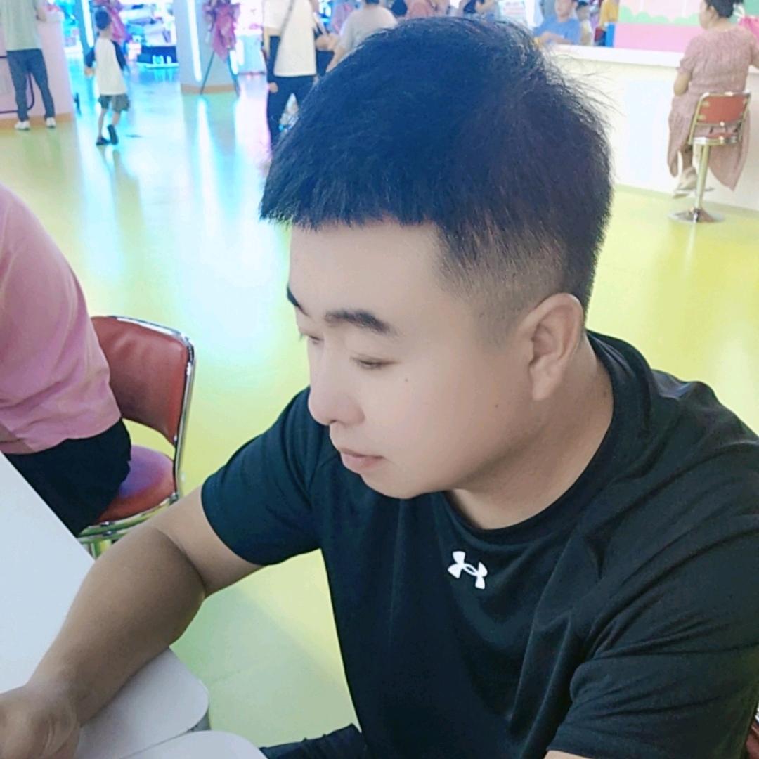 李哈哈🌕