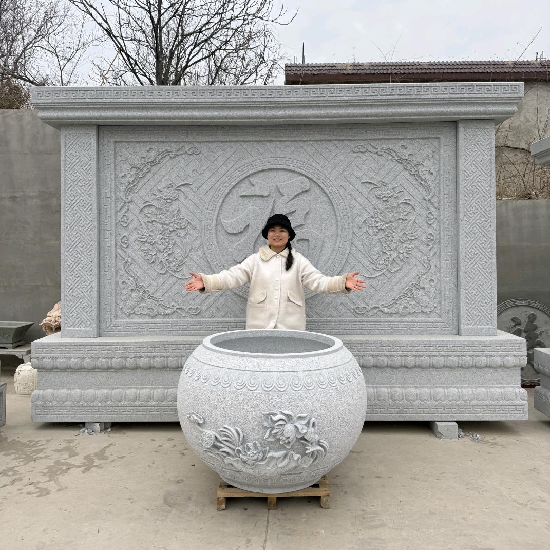 玲珑雕刻厂