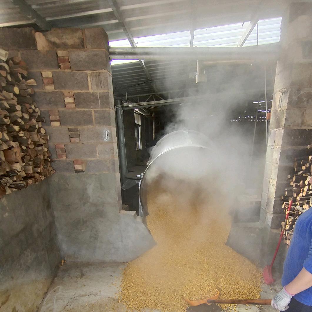 华西南纯粮 酒神