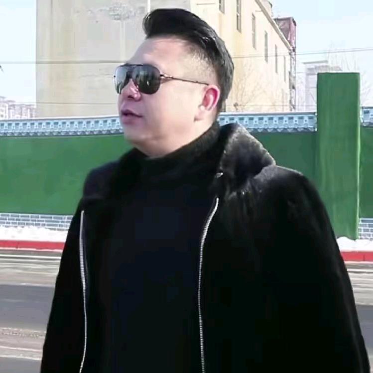 云天剪辑头像