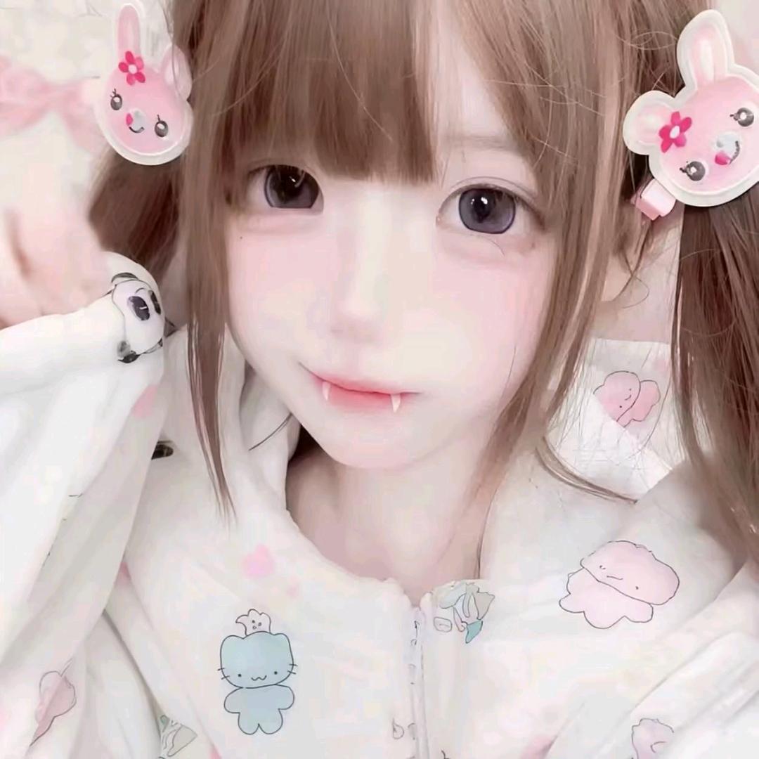 呆呆小猫˙Ⱉ˙