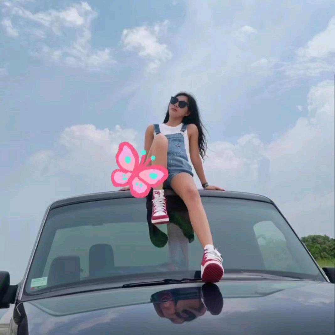 一凡 💞小月