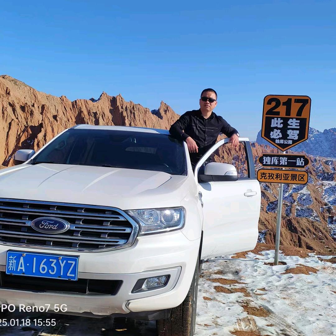 新疆租车包车🚗领队杨