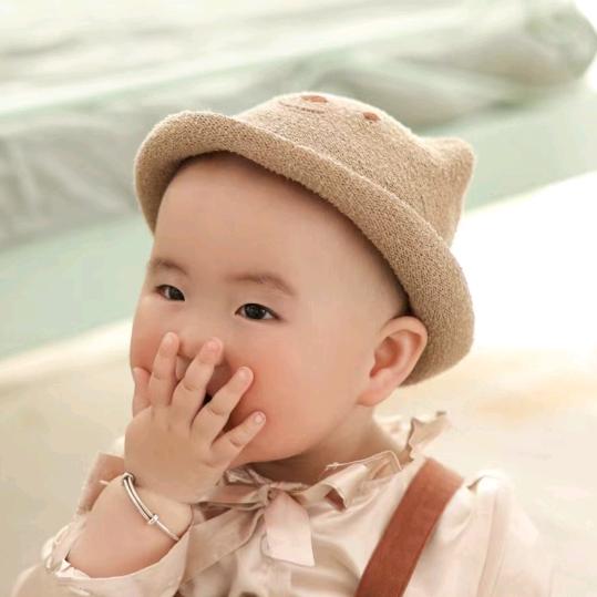 日子越过越好，幸福一家人