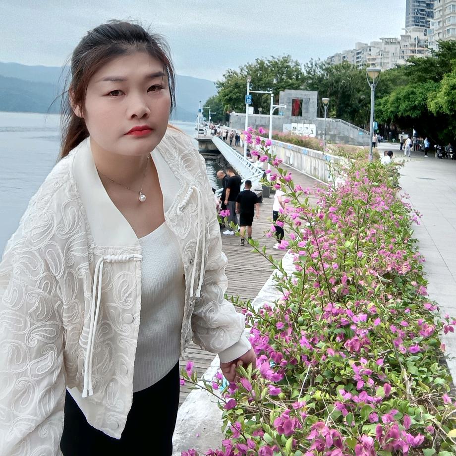 晚秋🍀《37℃重启花期》