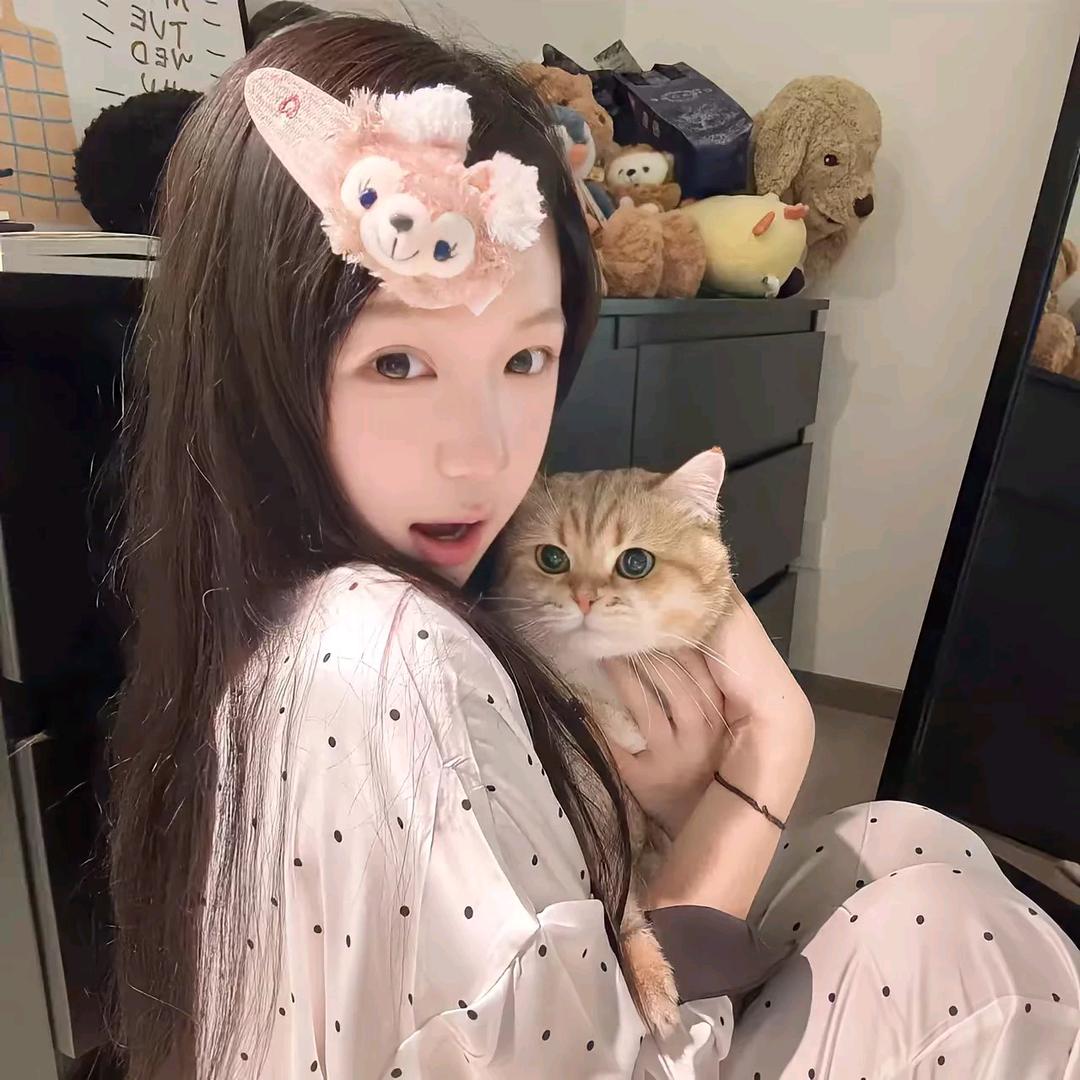 嘟嘟.