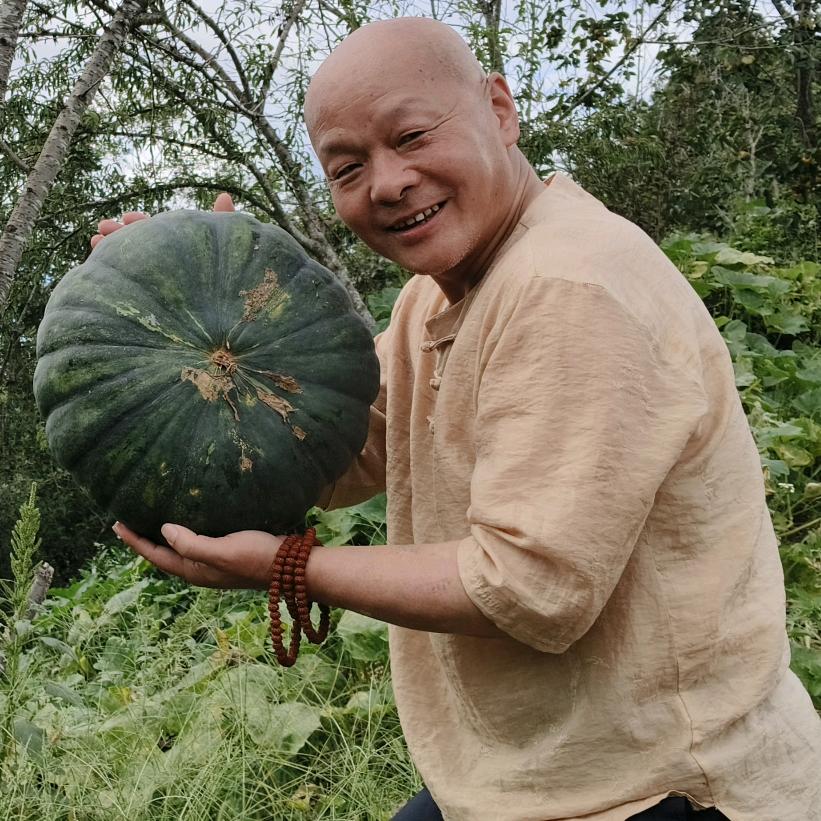 鹤笑天