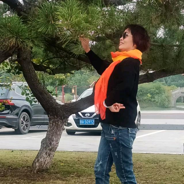 彭月华