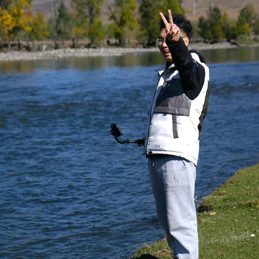 love迪生             ╲