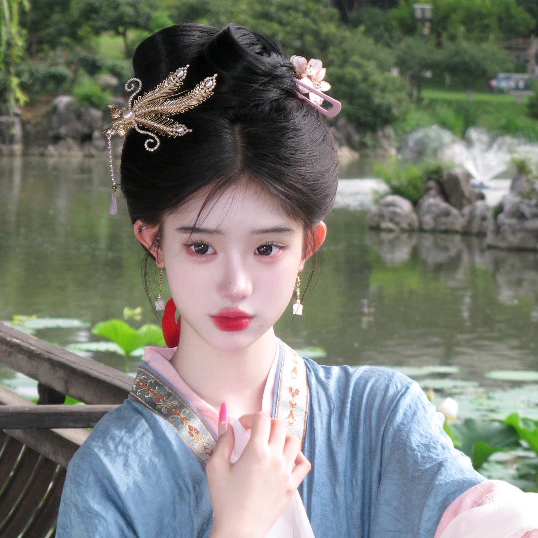 在南京的化妆师小西