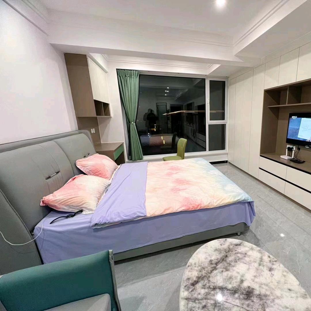 九月的华府民宿（日租+钟点房）