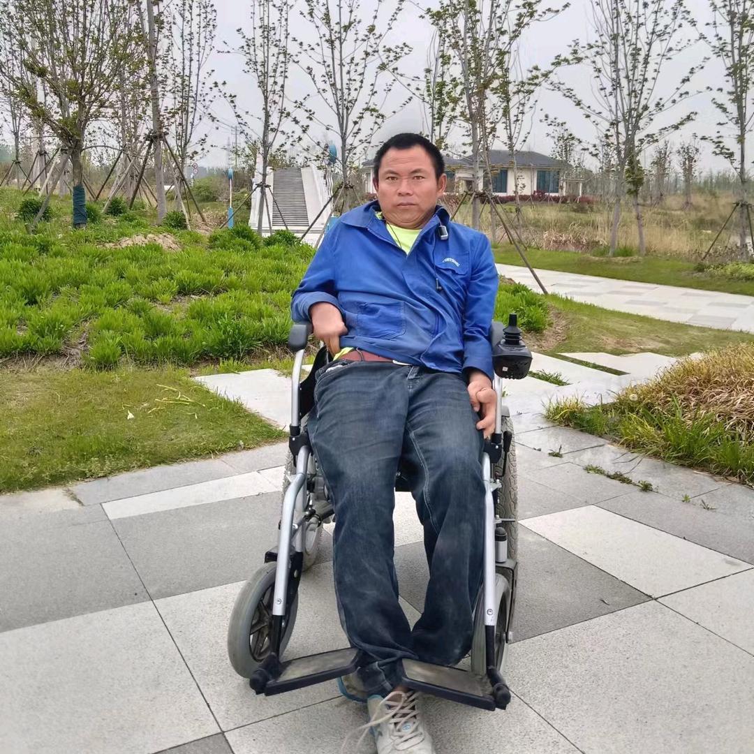 志残哥{团结} 中午12点18开播