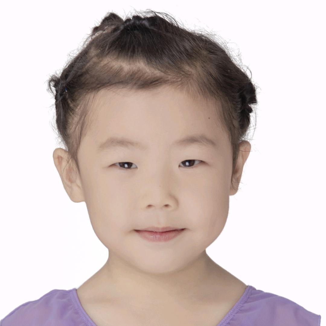黑哥小眼睛