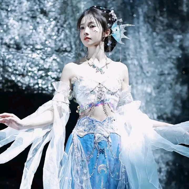 刘记碳锅小方桌