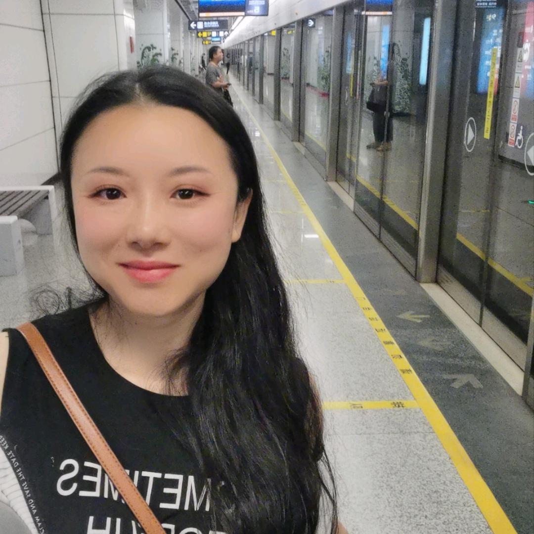 洪雅女装瑞丽春天