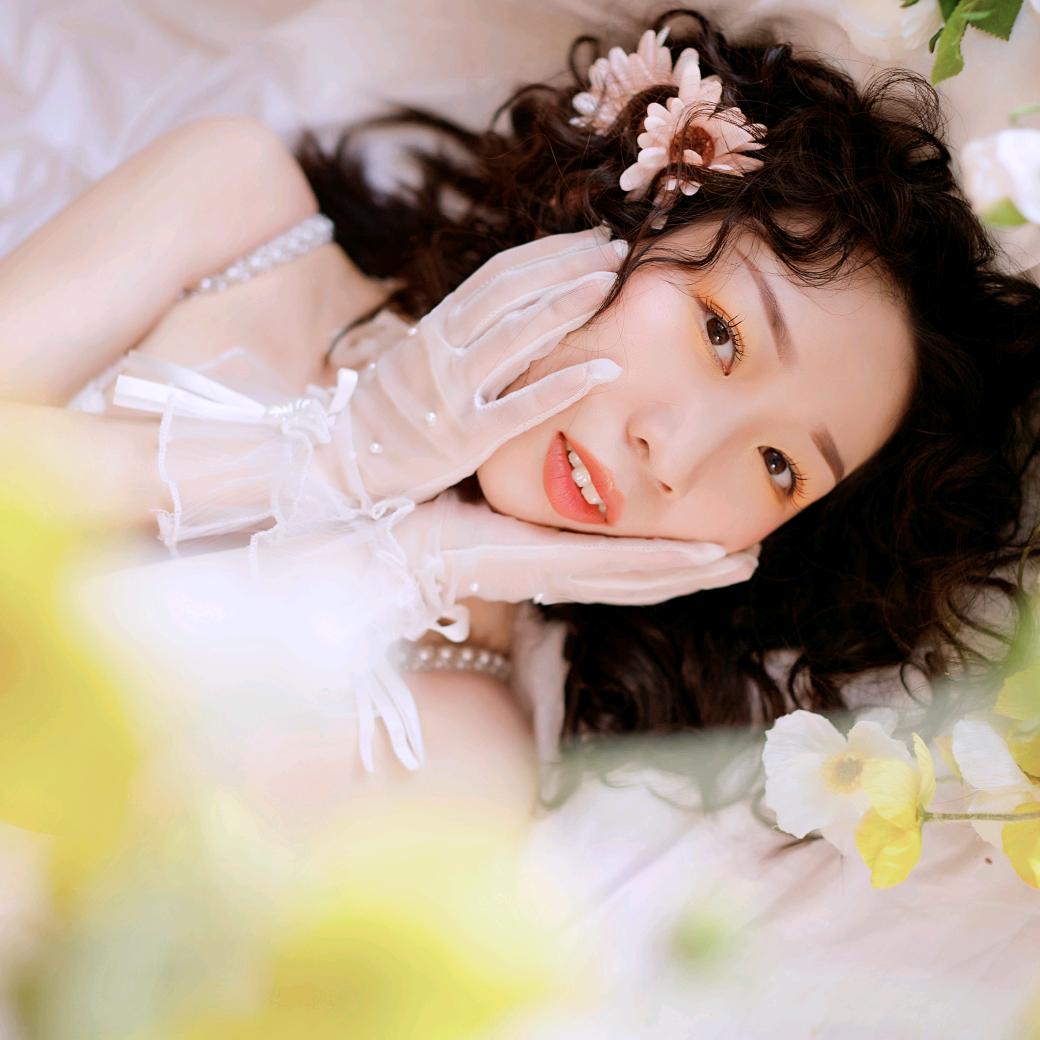 莉莉犟  不定时开播