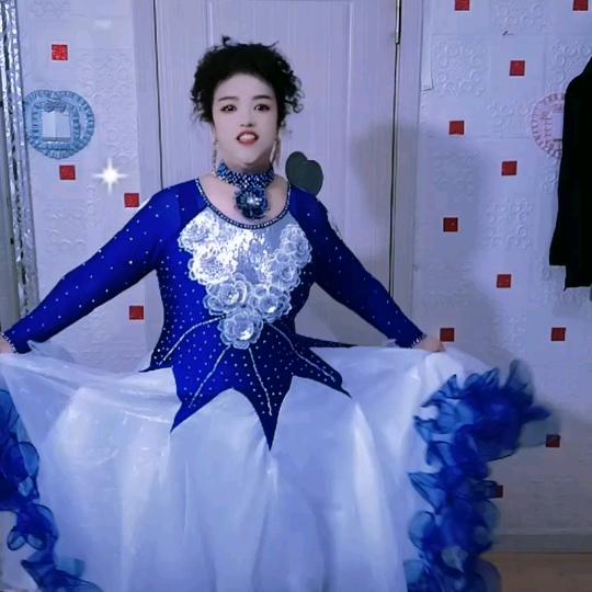 我本温柔