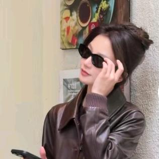 刘一一(穿搭分享)