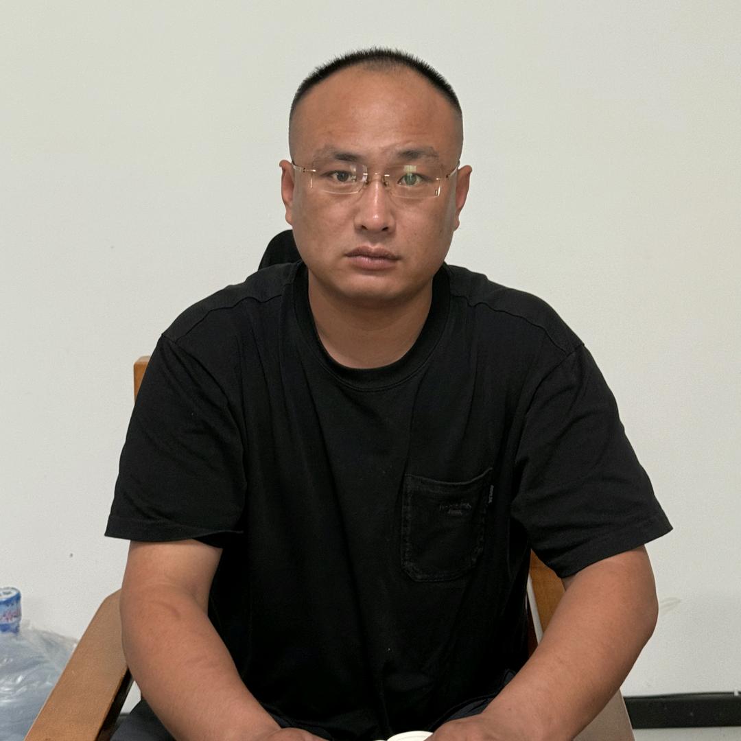 河间做别墅入户门的张超