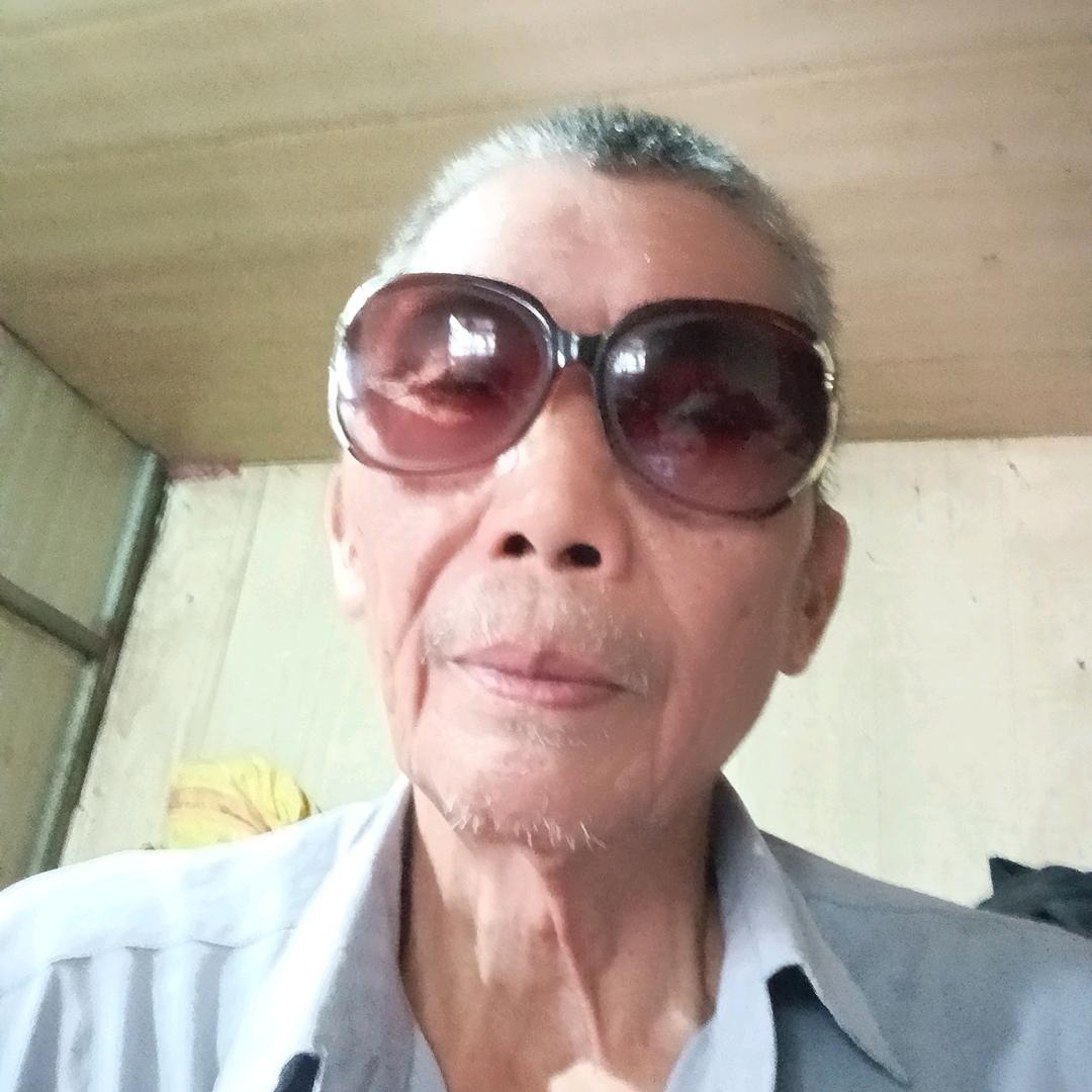 笨老哥,每周星期日早晨九点开播